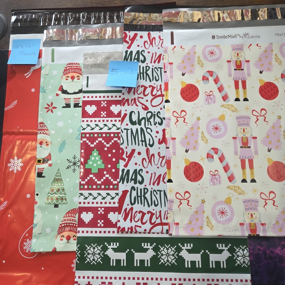 New Christmas Poly Mailers Assorted Pack 25 Pcs.